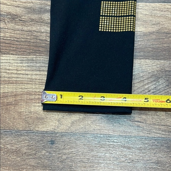 Nike Black and Gold Leggings for Active Comfort - Picture 10 of 14